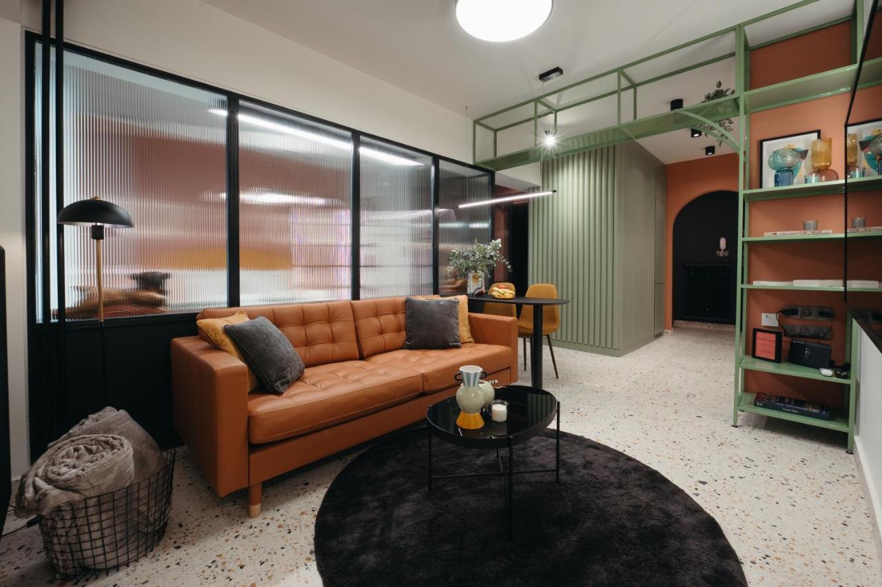 Retrowaves Apartment เทสซาโลนิกิ ภายนอก รูปภาพ