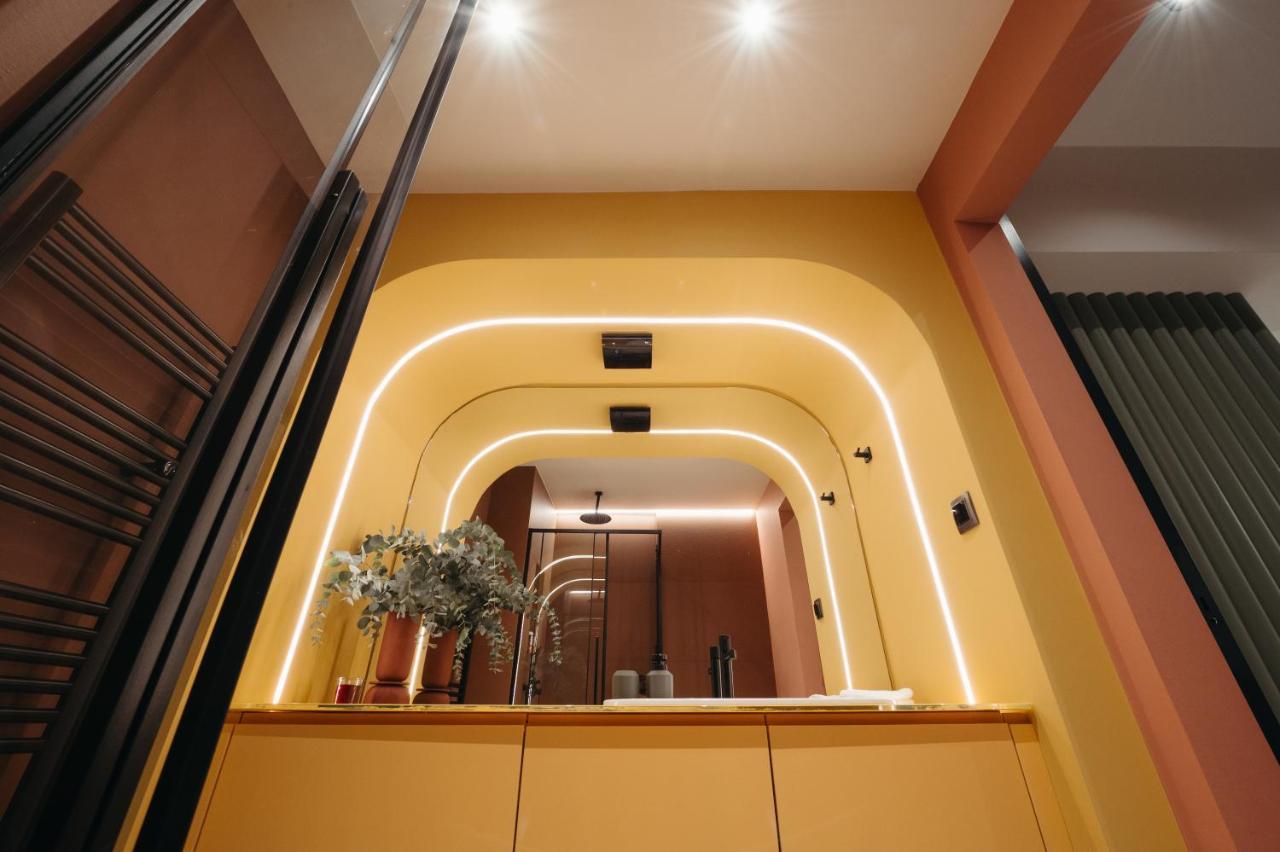 Retrowaves Apartment เทสซาโลนิกิ ภายนอก รูปภาพ