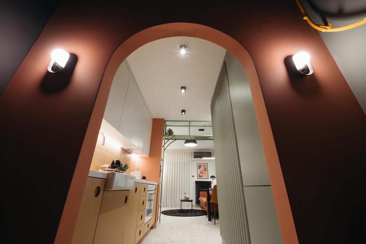 Retrowaves Apartment เทสซาโลนิกิ ภายนอก รูปภาพ
