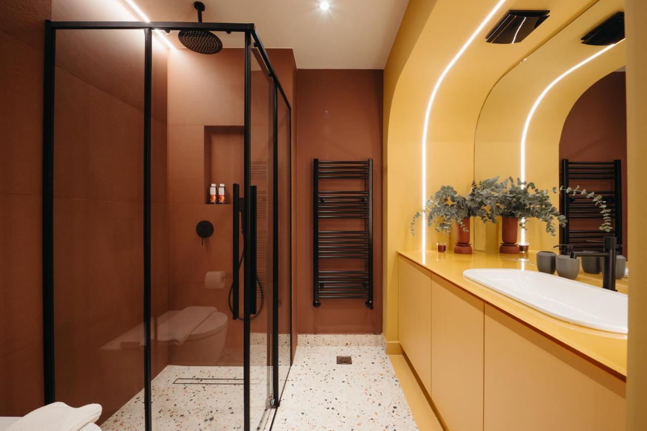 Retrowaves Apartment เทสซาโลนิกิ ภายนอก รูปภาพ