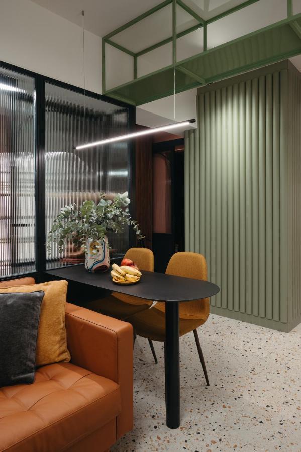 Retrowaves Apartment เทสซาโลนิกิ ภายนอก รูปภาพ