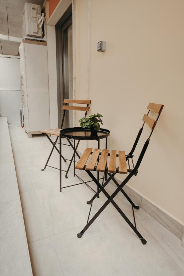 Retrowaves Apartment เทสซาโลนิกิ ภายนอก รูปภาพ